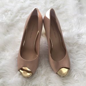 Antonio Melani cream and gold block heels